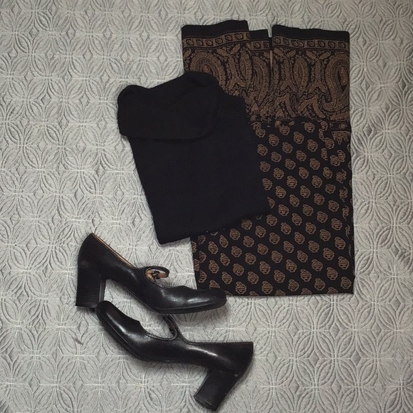 ***SOLD****JM Collection midi skirt - Picture 5 of 6